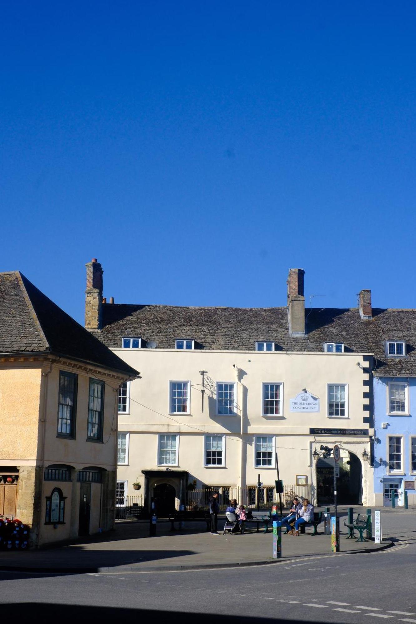 The Old Crown Coaching Inn سويندون المظهر الخارجي الصورة